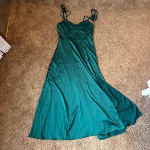 NWT Size Small/4 SHEIN Belle Green Spaghetti Strap Slip Dress